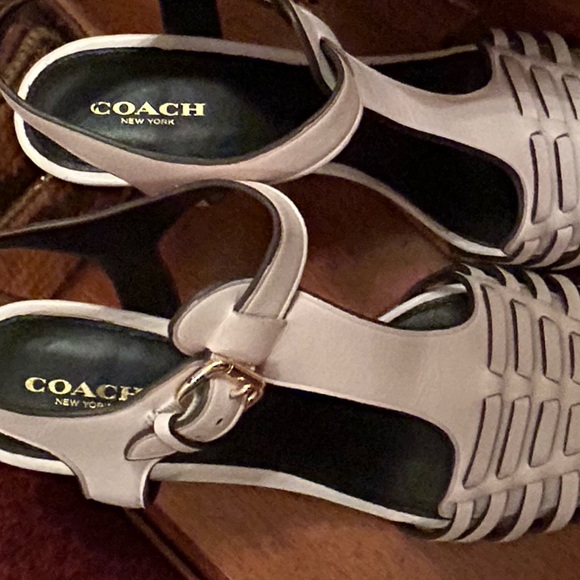 Coach New York Size 9.5 B,Izzy Leather Heeled Sandal in Ivory - Picture 12 of 12